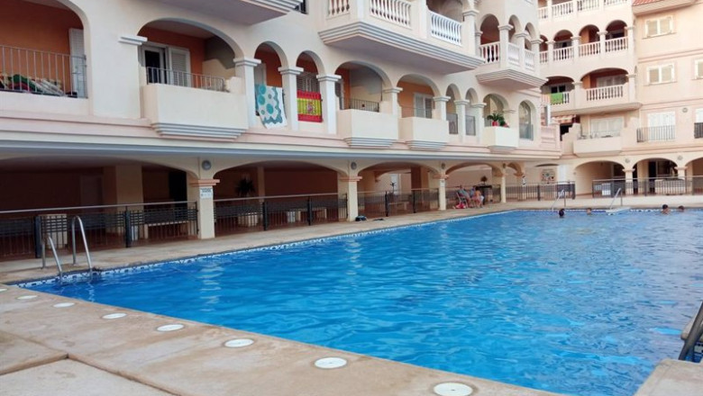 Archivo - Piscina comunitaria en una urbanización de Almería de archivo | EUROPA PRESS - Archivo ep archivo piscina comunitaria en una urbanizacion de almeria de archivo