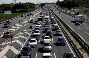 ep archivo retenciones en la a 1 el dia que comienza la operacion salida del puente de mayo 2022 a ep archivo retenciones en la a 1 el dia que comienza la operacion salida del puente de mayo 2022 a