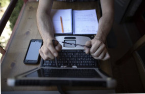 ep archivo un hombre teletrabajando desde su casa ep archivo un hombre teletrabajando desde su casa