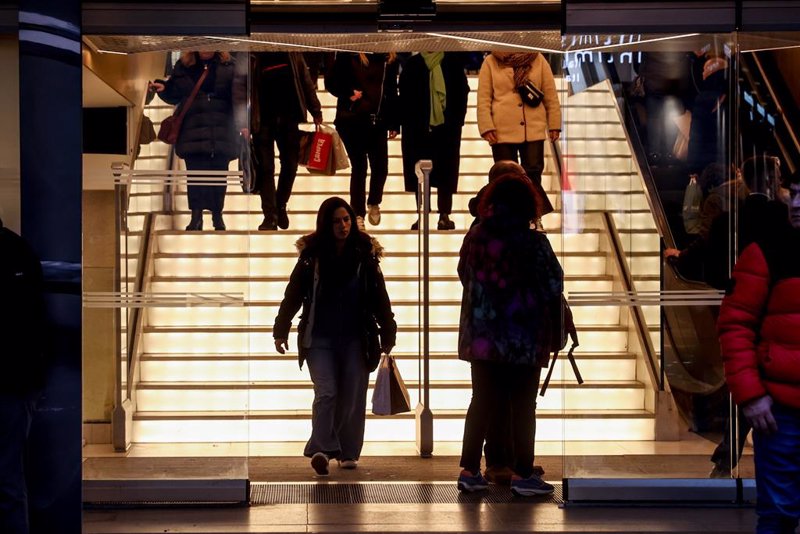 Las ventas del comercio minorista se frenan al registrar un crecimiento del 5% en abril