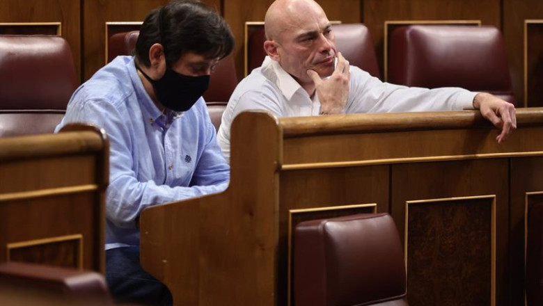 ep el diputado y secretario general de unidas podemos txema guijarro d durante una sesion plenaria