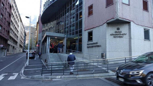 ep el edificio administrativo del obac que alberga el servicio de inmigracion
