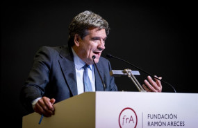 ep el gobernador del banco de espana jose luis escriva durante la primera jornada de la conferencia