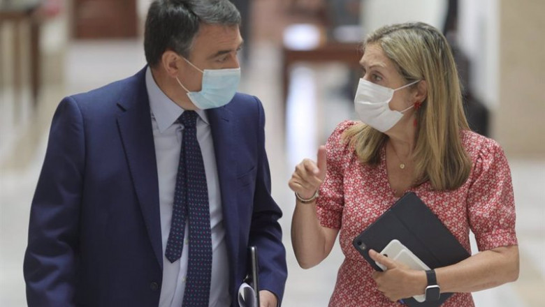 ep el portavoz del pnv en el congreso de los diputados aitor esteban y la vicesecretaria de politica