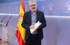 ep el portavoz economico de sumar carlos martin durante una rueda de prensa del grupo plurinacional ep el portavoz economico de sumar carlos martin durante una rueda de prensa del grupo plurinacional