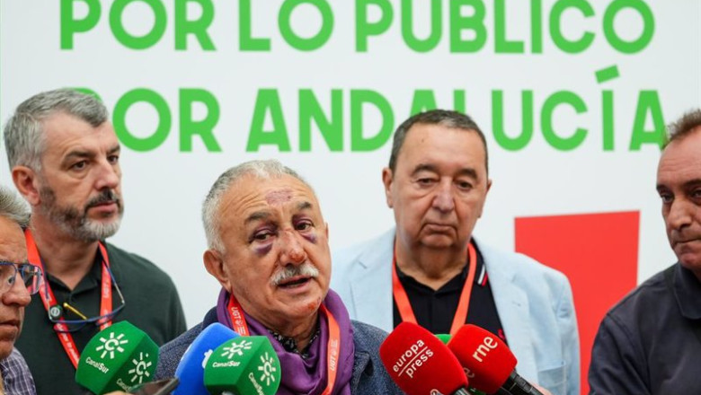 ep el secretario general de ugt pepe alvarez atiende en sevilla a los medios de comunicacion ep el secretario general de ugt pepe alvarez atiende en sevilla a los medios de comunicacion