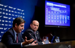 ep el tesorero del fc barcelona enrique tombas en primer plano presenta los resultados economicos