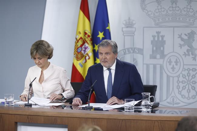 Isabel García Tejerina e Iñigo Méndez de Vigo tras el Consejo de Ministros | Europa Press ep isabel garcia tejerina e inigo mendezvigoconsejoministros