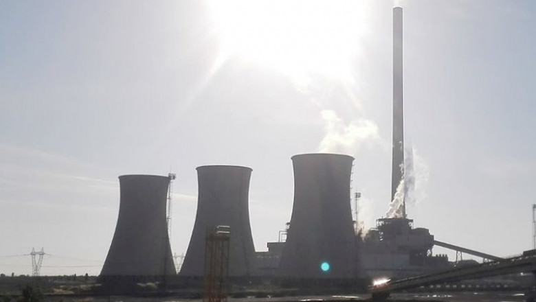 La central de Andorra quema sus últimas toneladas de carbón. | UGT - Archivo ep la central de andorra quema sus ultimas toneladas de carbon