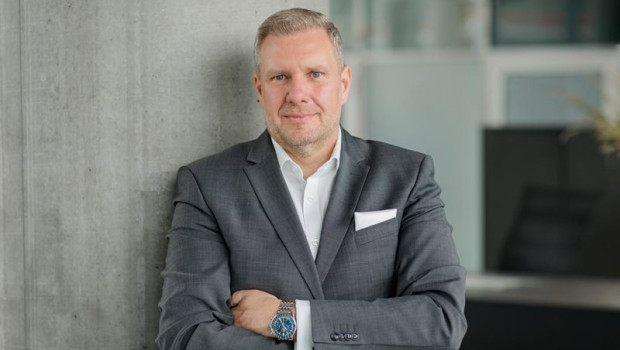 ep marc brachat nuevo director financiero de helvetia en espana