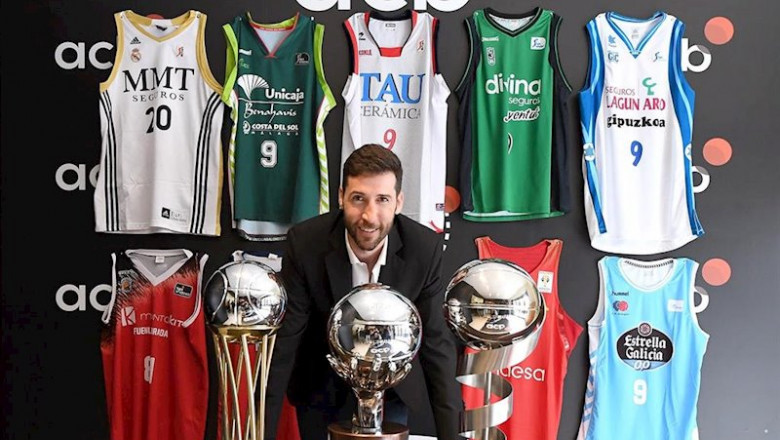 ep sergi vidal recibe el homenaje de la acb ep sergi vidal recibe el homenaje de la acb