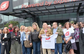 ep trabajadores de duro felguera se concentran a la entrada de la sede de la empresa en gijon