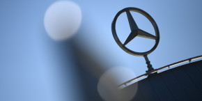 mercedes benz benefice en hausse au 1er trimestre mais perspectives annuelles incertaines 