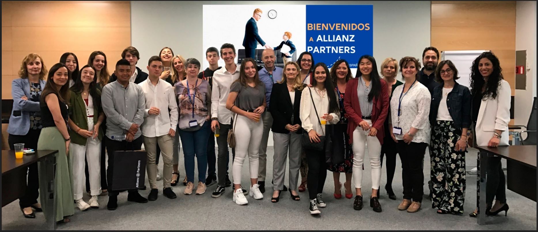 1560506910 allianz partners socios por un d a