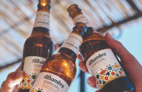 cervezas alhambra celebramos el hoy 