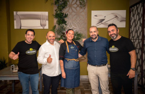 de izquierda a derecha javier molina metre y sumiller de grupo abrasador julio ramrez ceo grupo abrasador victoria y miguel responsables de abrasador el laurel y carlos torres chef asesor grupo abrasador de izquierda a derecha javier molina metre y sumiller de grupo abrasador julio ramrez ceo grupo abrasador victoria y miguel responsables de abrasador el laurel y carlos torres chef asesor grupo abrasador