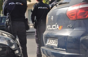ep agentes de la policia naciona foto de archivo