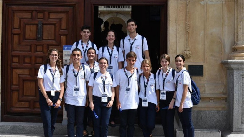 Algunos de los alumnos seleccionados para recorrer las principales universidades europeas durante tres semanas. | BANCO SANTANDER/UNIVERSIDAD FRANCISCO DE VITORIA ep algunoslos alumnos seleccionadosrecorrerprincipales universidades europeas durante tres semanas