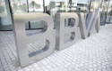 ep archivo   logo de bbva a las puertas de su sede en madrid