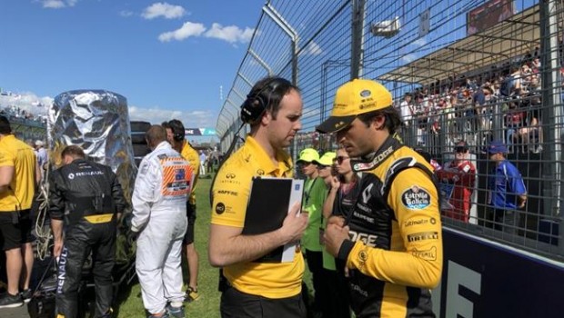 ep carlos sainz renault australia