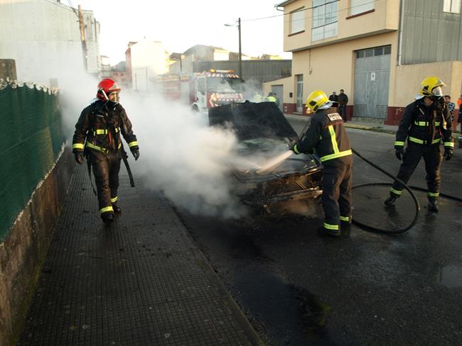 Coche Quemado En Santa Comba | GUARDIA CIVIL ep coche quemadosanta comba