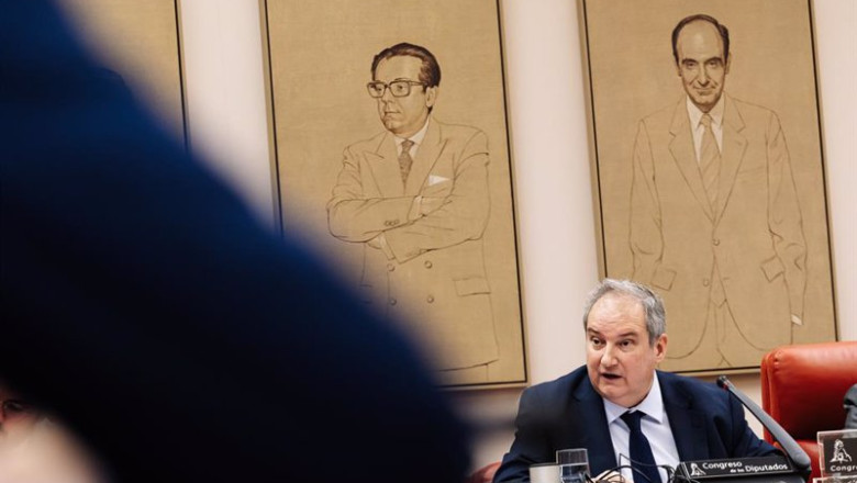 ep el ministro de industria y turismo jordi hereu durante la comision de industria y turismo en el ep el ministro de industria y turismo jordi hereu durante la comision de industria y turismo en el
