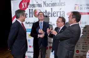 ep el secretario general de hosteleria de espana emilio gallego el presidente de la ceoe antonio