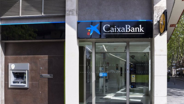ep finanzas  caixabank lanza renting solidario para apoyar a entidades sociales