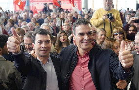 ep i-d el candidato del partido socialista gallego a la xunta de galicia gonzalo caballero junto al
