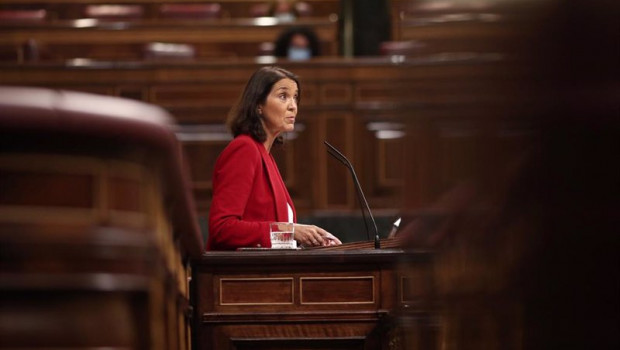 ep la ministra de turismo reyes maroto interviene durante una sesion plenaria en el congreso de los