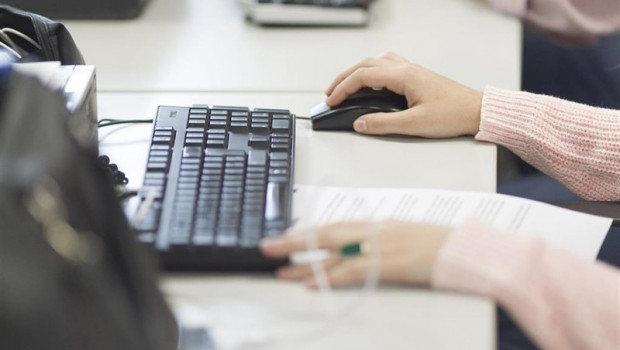 ep oficina ordenadores trabajo trabajando empleo desempleo paro trabajador 20190812141205