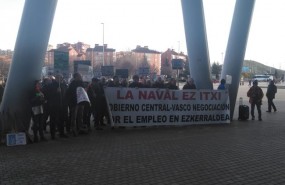 ep pedro sanchezrecibira atrabajadoresla naval concentradosbarakal