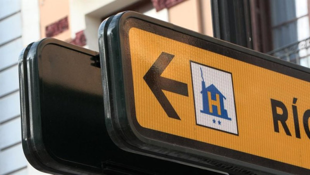 ep senal en calle para hotel