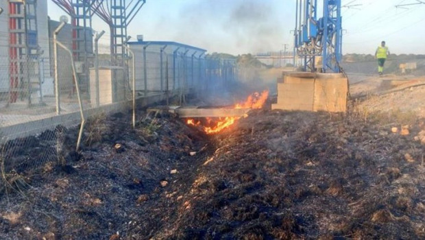 ep un incendio proximo a una subestacion electrica de adif provoca retrasos en la alta velocidad ep un incendio proximo a una subestacion electrica de adif provoca retrasos en la alta velocidad