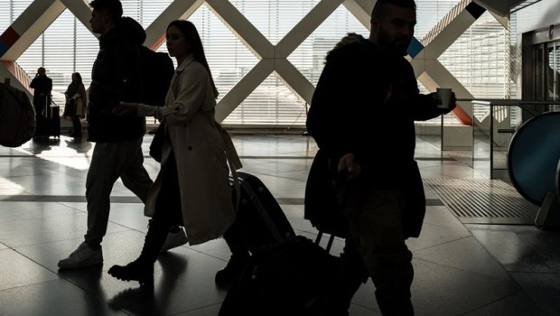 ep viajeros en la estacion de madrid puerta de atocha almudena grandes