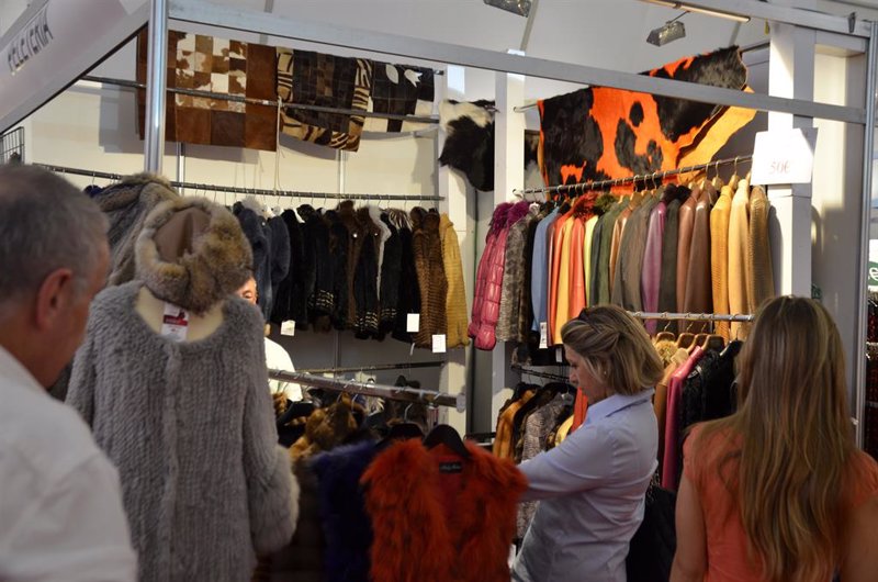 Las ventas minoristas en EEUU triplican previsiones y se disparan un 1% en julio