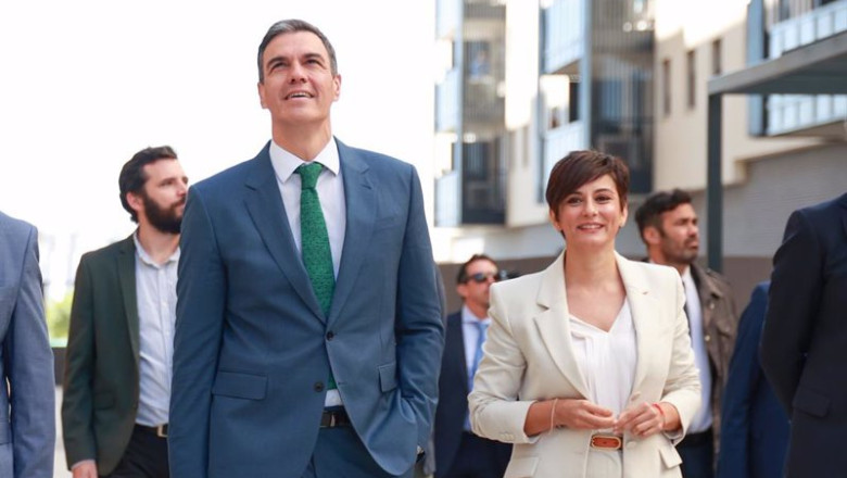 ep archivo el presidente del gobierno pedro sanchez y la ministra de vivienda y agenda urbana ep archivo el presidente del gobierno pedro sanchez y la ministra de vivienda y agenda urbana