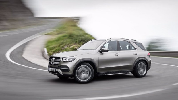 ep archivo   mercedes benz llama a revision a 341000 vehiculos en todo el mundo debido a un riesgo