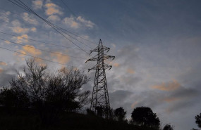 ep archivo   tendido electrico a 31 de diciembre de 20 cataluna espana