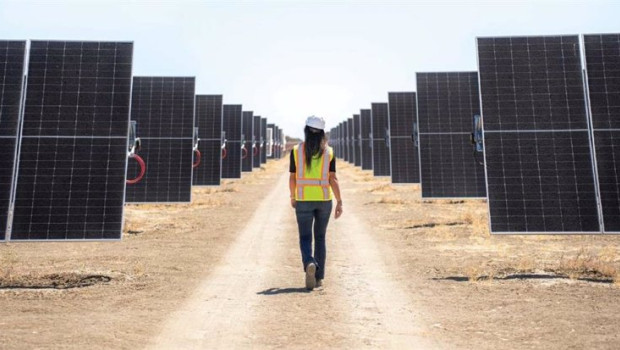 ep edp pone en marcha un proyecto en eeuu con 350 mw en energia solar y almacenamiento