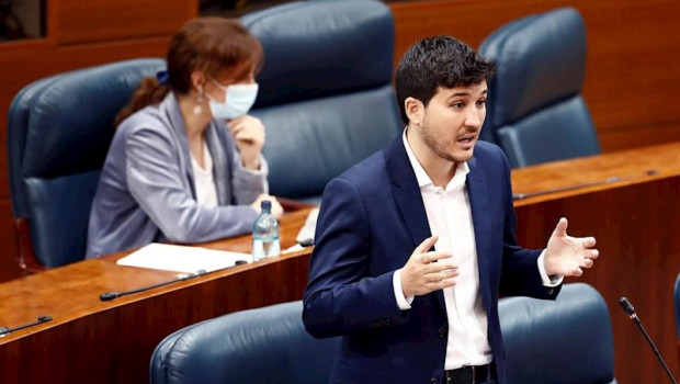 ep el diputado de mas madrid pablo gomez perpiny durante la sesion de control al ejecutivo regional