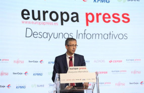 ep el gobernador del banco de espana pablo hernandez de cos interviene durante el desayuno