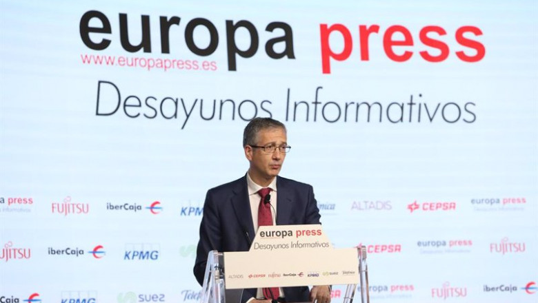 ep el gobernador del banco de espana pablo hernandez de cos interviene durante el desayuno ep el gobernador del banco de espana pablo hernandez de cos interviene durante el desayuno