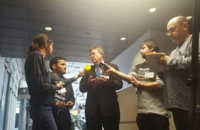 ep el president atendiendolos periodistashelsinki