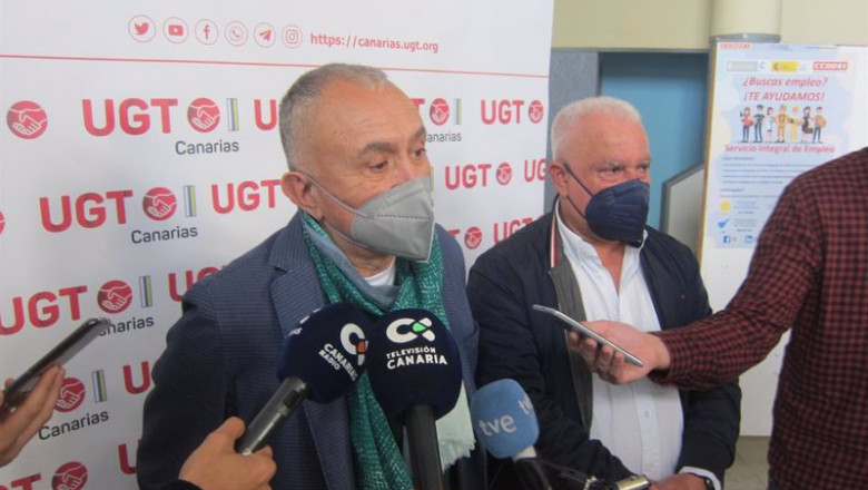 El secretario general de UGT, Pepe Álvarez, atiende a los medios de comunicación en Tenerife | EUROPA PRESS ep el secretario general de ugt pepe alvarez atiende a los medios de comunicacion en tenerife
