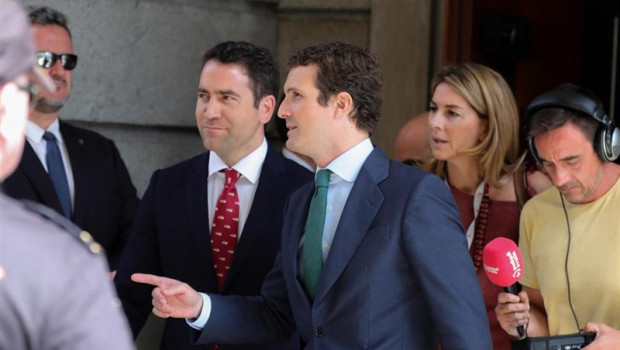 ep el secretario general del pp teodoro garcia egea y el presidente del partido popular pablo casado