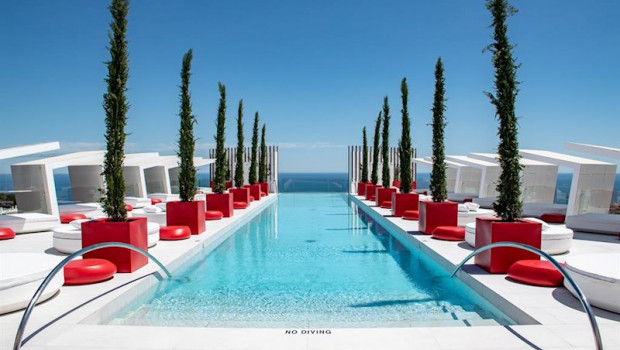 ep higueron hotel malaga curio collection by hilton piscina infinita infinity relax costa del sol