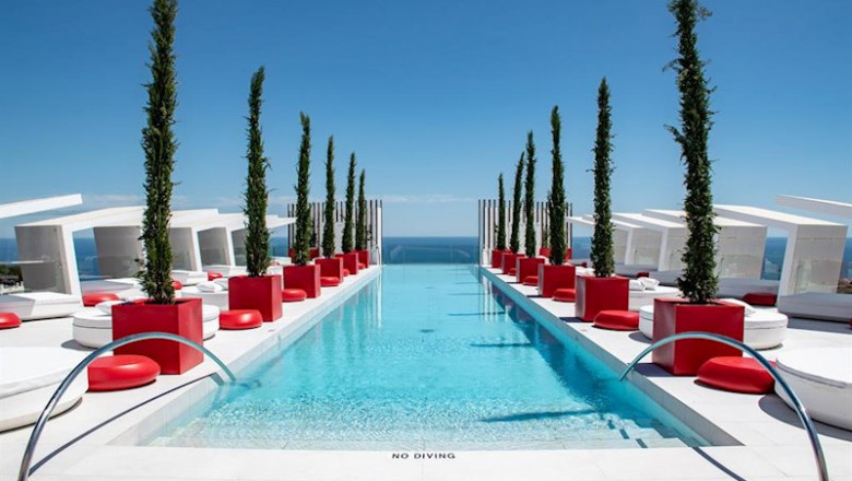 ep higueron hotel malaga curio collection by hilton piscina infinita infinity relax costa del sol