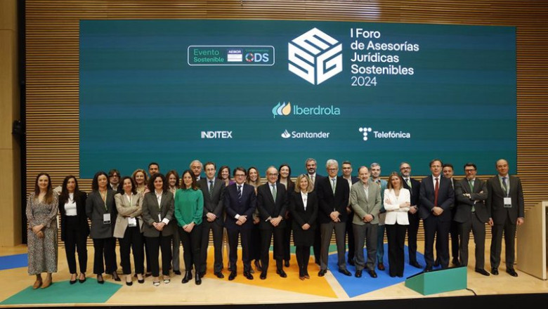 ep iberdrola inditex santander y telefonica impulsan el primer foro de asesorias juridicas ep iberdrola inditex santander y telefonica impulsan el primer foro de asesorias juridicas