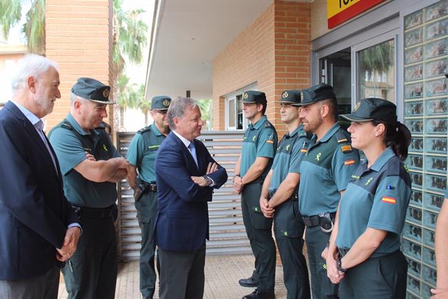 Moragues agradece a guardias civiles su "acción heroica" al salvar a 3 personas | DELEGACIÓN DEL GOBIERNO ep moragues agradeceguardias civiles su accion heroica al salvar3 personas